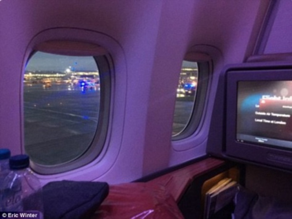 Τρόμος πάνω από τον Ατλαντικό! Άρχισαν να λιποθυμούν επιβάτες και πλήρωμα σε πτήση της American Airlines!