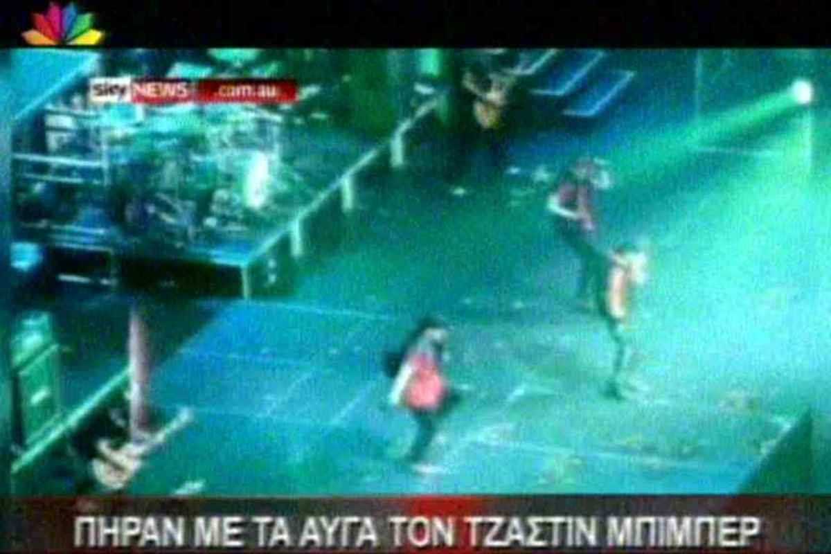 Πέταξαν αβγά στον Justin Bieber