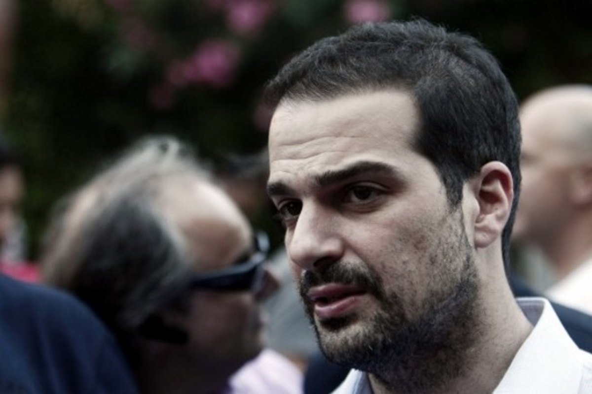 Γαβριήλ Σακελλαρίδης: “Σπάει” τη σιωπή του και ξεσπά για τα δημοσιεύματα πως… παντρεύτηκε