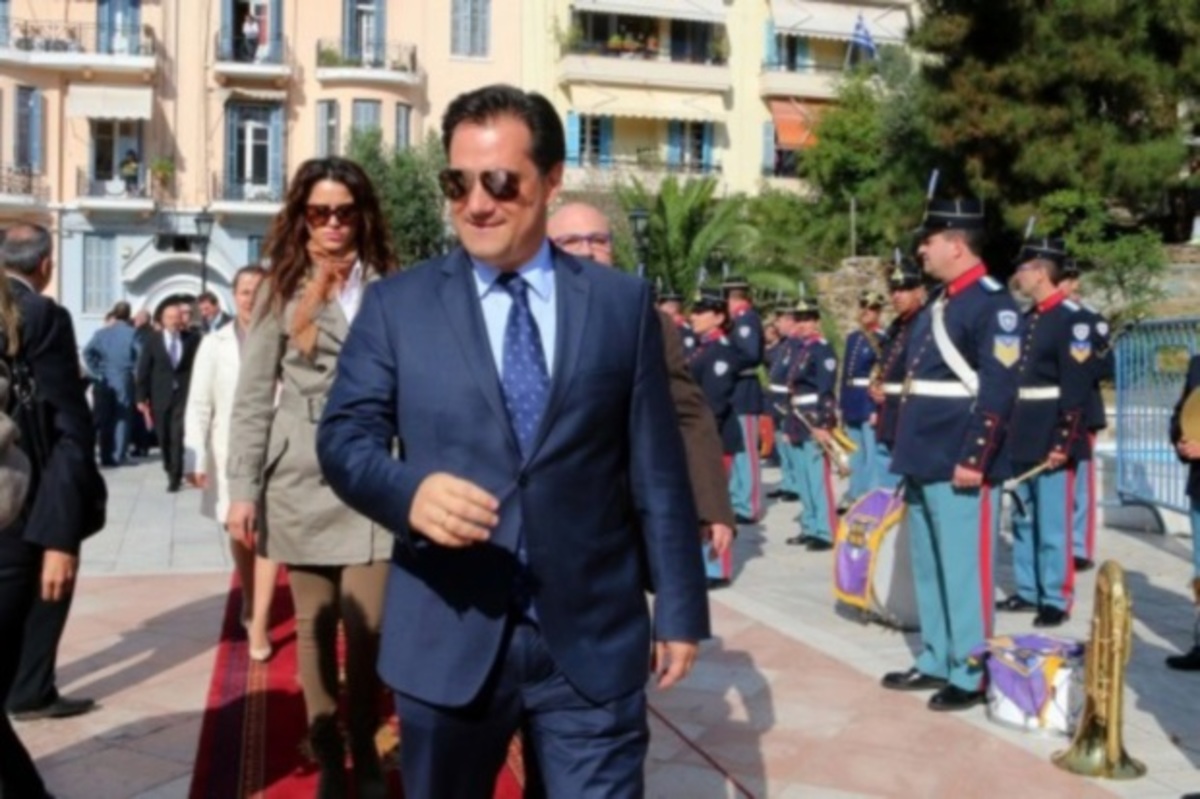 Απάντηση Άδωνι σε Λαζόπουλο: «”Κοτούλα” είμαι εγώ και όχι αυτός;»