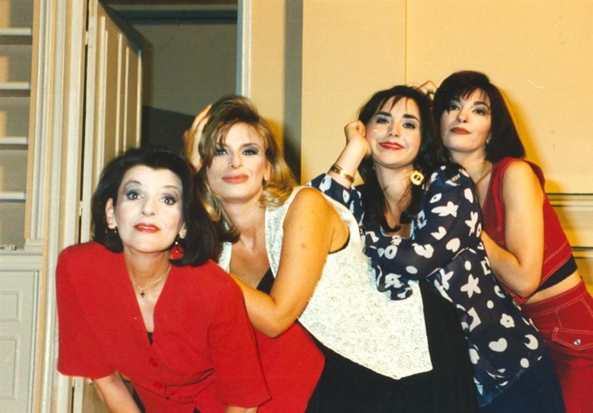 Μαρία Φιλίππου και Μαρία Κανελλοπούλου αποχαιρετούν την Νατάσα Μανίσαλη