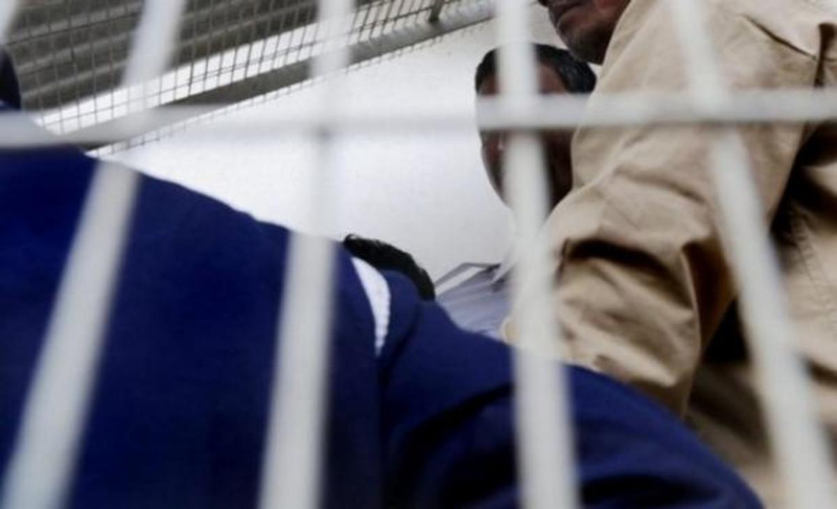 Δικαιοσύνη! 140 χρόνια φυλακή στους 12 άντρες που βίαζαν ανήλικη μαθήτρια (ΦΩΤΟ)