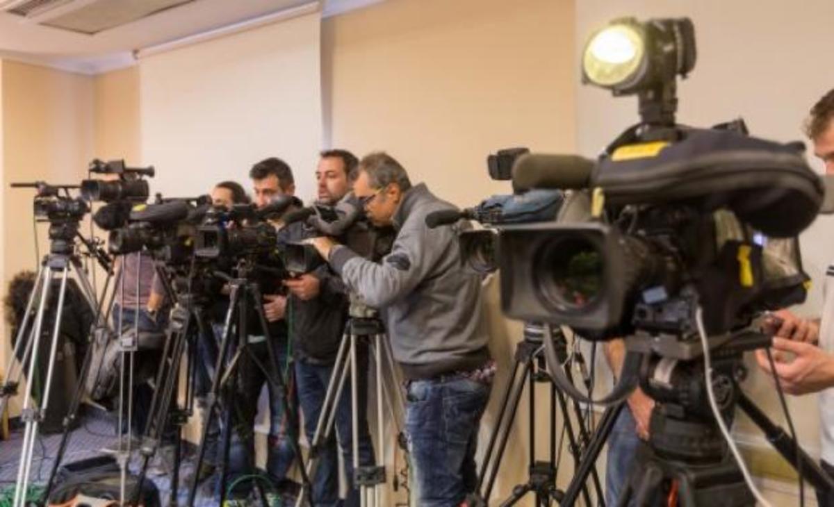 Τα ιδιωτικά κανάλια προειδοποιούν την κυβέρνηση: Θα χαθούν 1.000 θέσεις εργασίας