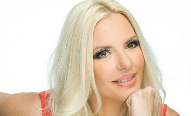 ANNITAgr: Η παθολογική ζήλια του πρώην συντρόφου της καλλιτέχνιδας που έθεσε σε κίνδυνο ακόμη και τη ζωή της