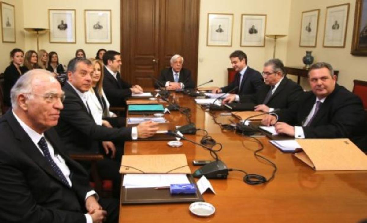 Ο καφέ φάκελος του Τσίπρα, τα γενέθλια του Κυριάκου και τα… κιλά του Καμμένου