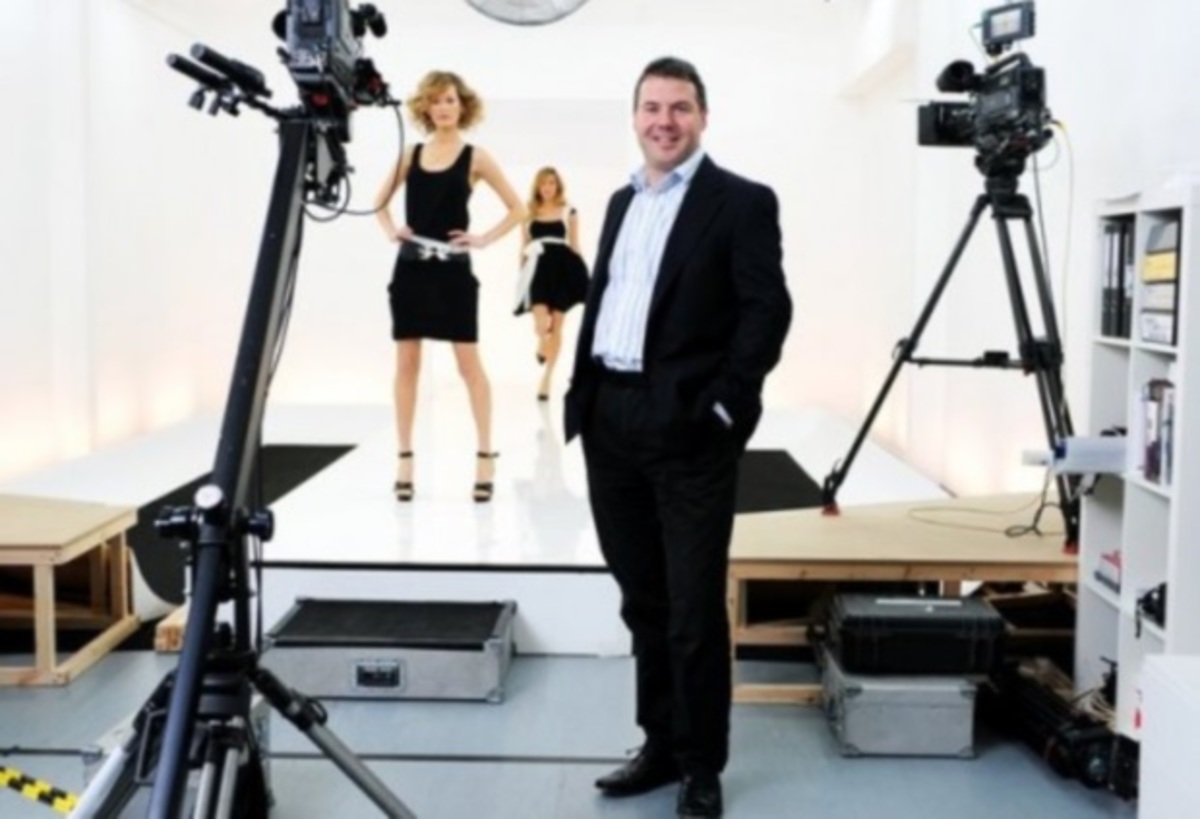 Γνωστός επιχειρηματίας θα πληρώσει χρυσό το διαζύγιο μετά την ερωμένη