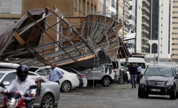 Θεομηνία στο Άμπου Ντάμπι – Συγκλονιστικές ΦΩΤΟ