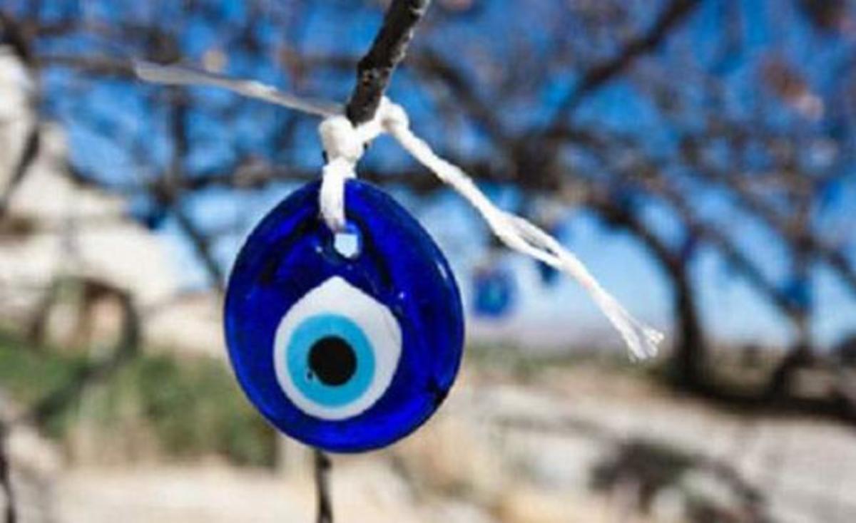 Βασκανία: Τι είναι το “μάτι” και ποιος μπορεί να ματιάσει