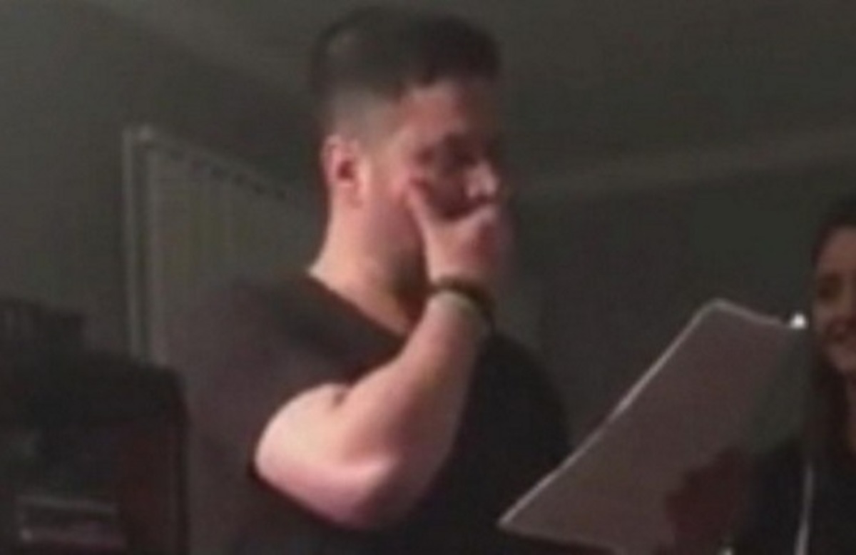 Το συγκινητικό βίντεο που έκανε πάνω από 36 εκατομμύρια ανθρώπους να δακρύσουν