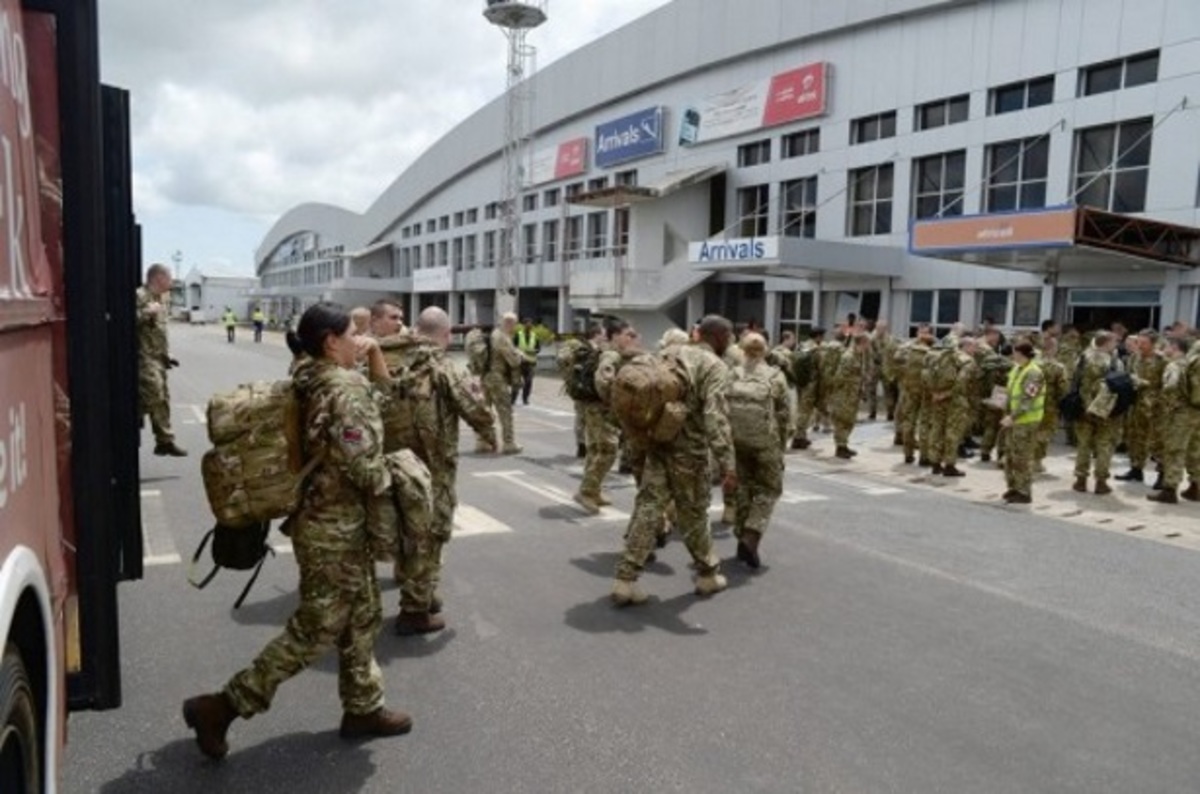 Σοκ στο σώμα Φρουρών της Βασίλισσας! Ανάγκασαν στρατιώτες να βιάσουν ο ένας τον άλλο