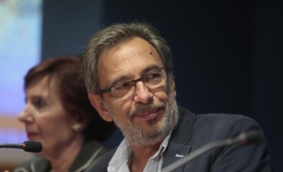 Η ιδιότυπη παραίτηση του Διονύση Τσακνή στην ΕΡΤ