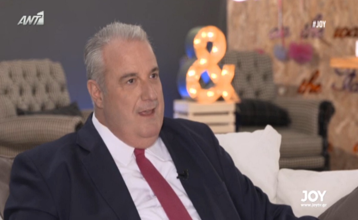 Σάκης Κεχαγιόγλου: «Έστελνα κάθε χρόνο 300 τριαντάφυλλα στη Μαρίκα Μητσοτάκη»