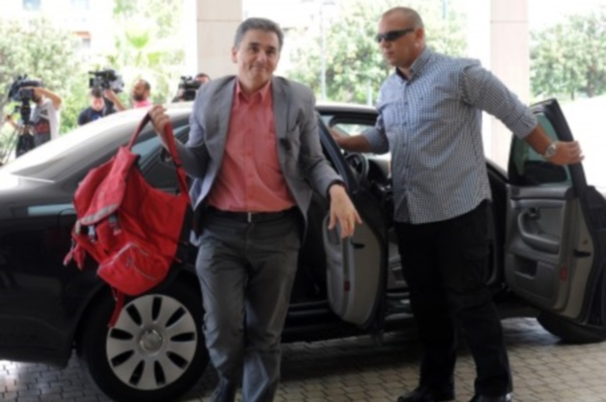 Θρίλερ στο Χίλτον! Συμφώνησαν για αύξηση του ΦΠΑ στο 24% – Επιμένουν για αφορολόγητο στα 8.182 ευρώ!