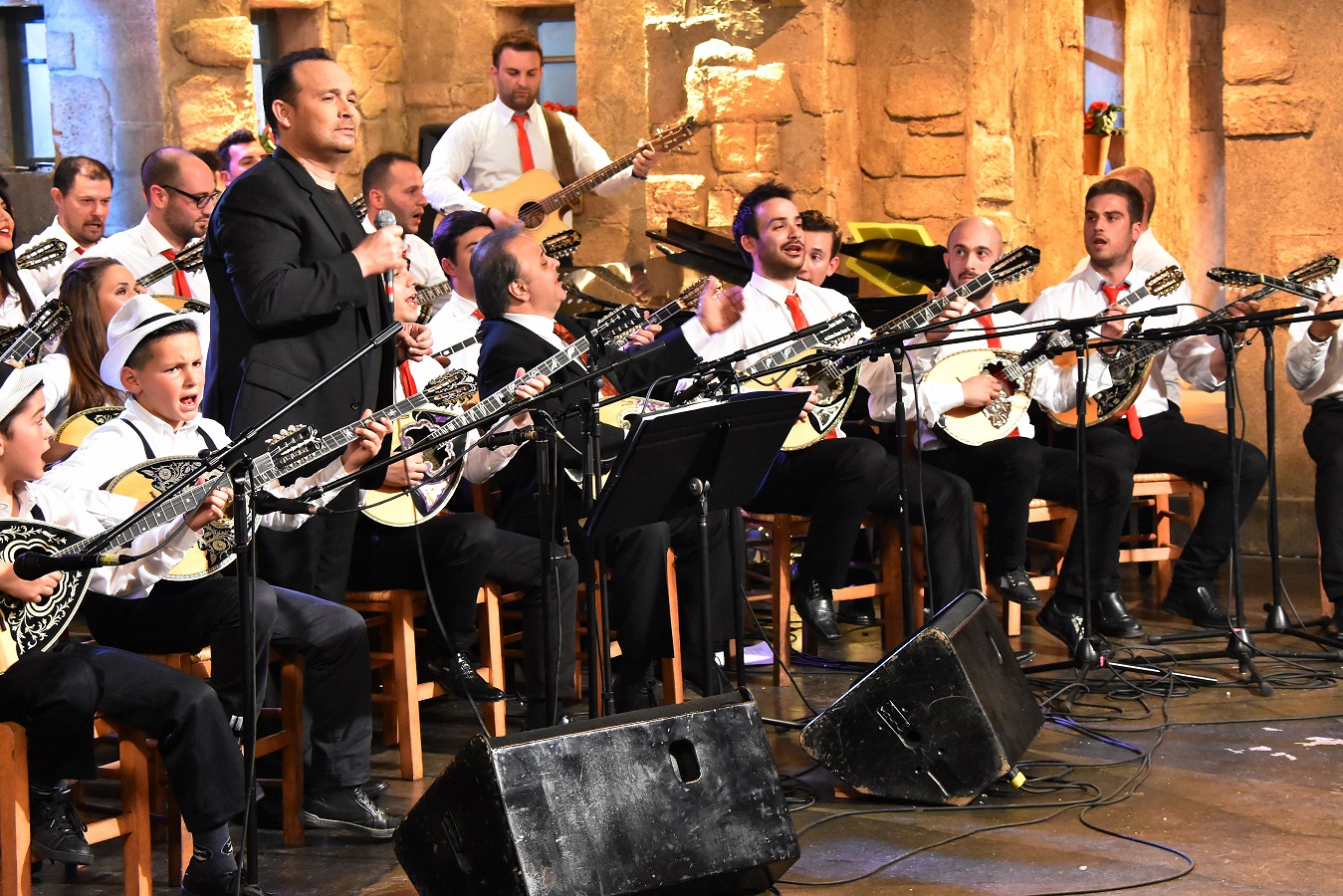 Στην υγειά μας ρε παιδιά: Αφιέρωμα στον Γιώργο Ζαμπέτα