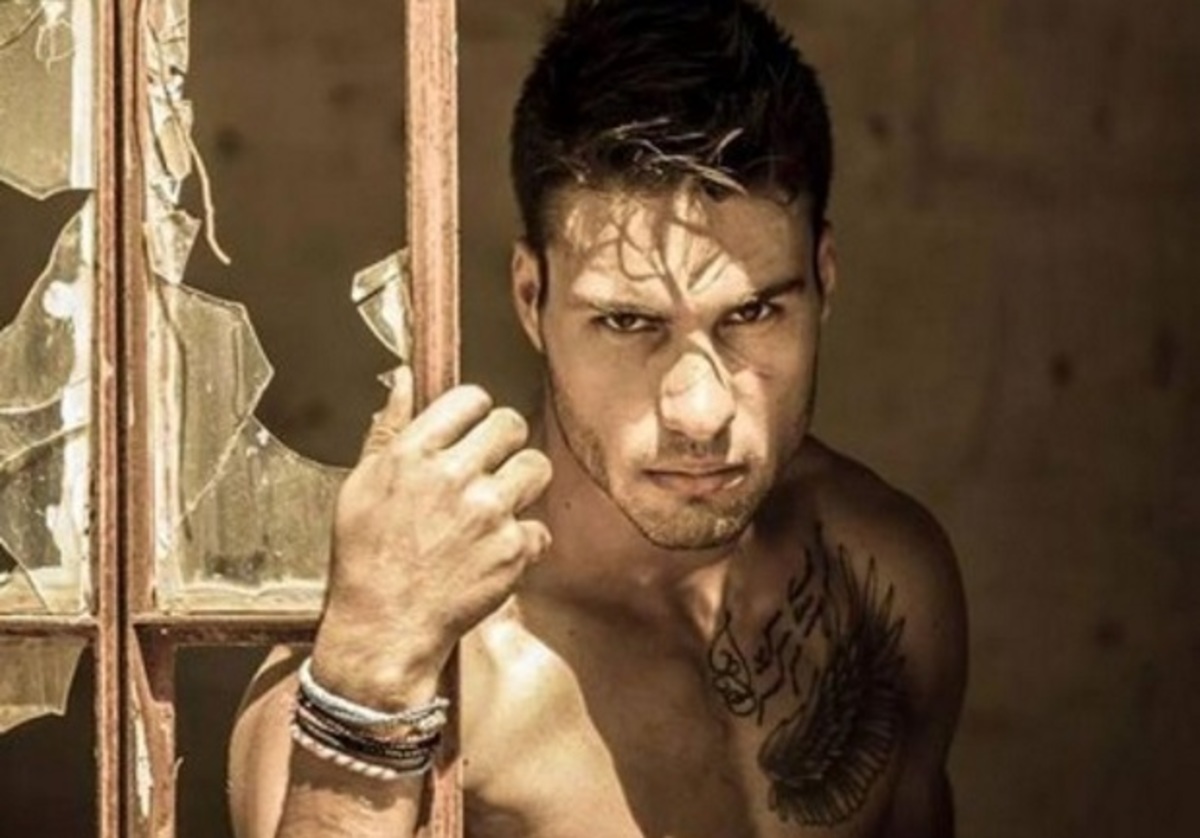 Αυτός είναι ο σέξι αστυνομικός από τα Χανιά που έχει “γονατίσει” το Facebook! Δείτε φωτογραφίες!