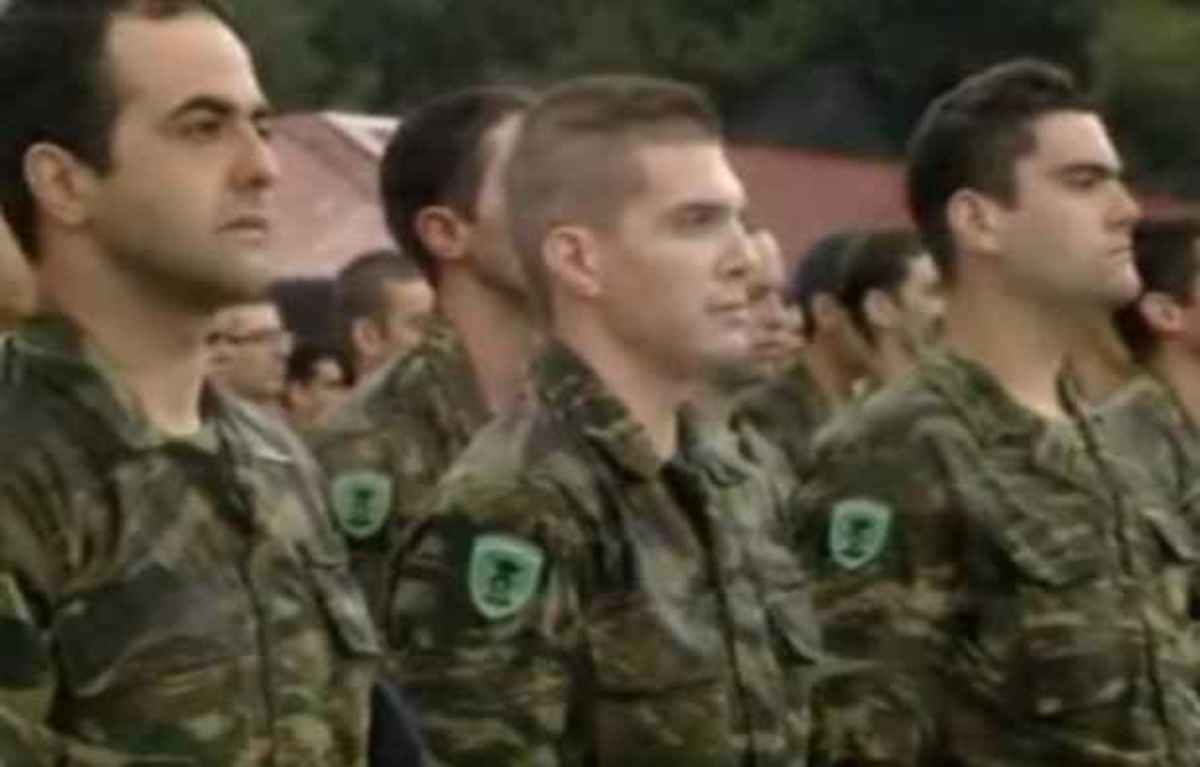 Ορκίστηκε “μαυροσκούφης”  ο Λέων Πατίτσας