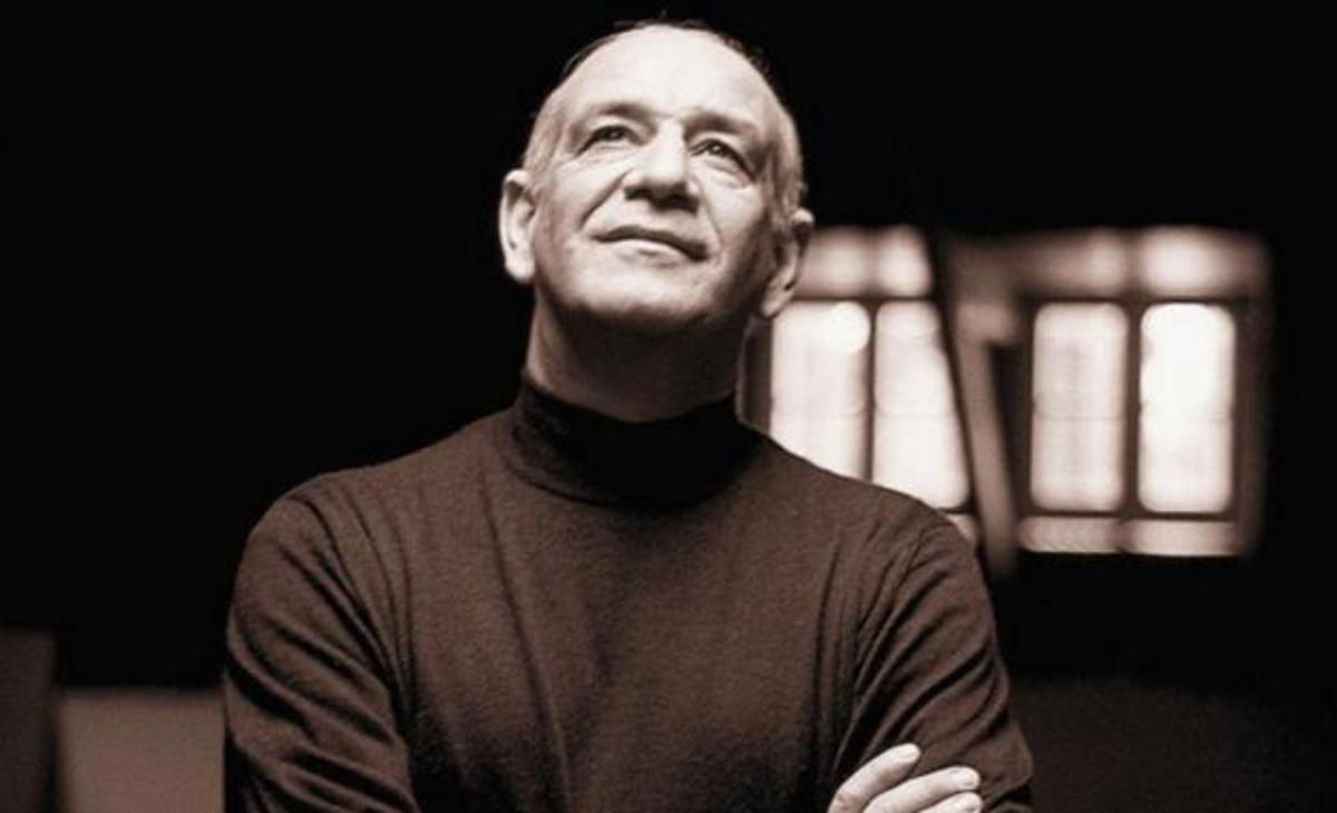 «Ένιωσα μια ορφάνια όταν “έφυγε” ο Δημήτρης Μητροπάνος! Δεν προλάβαμε να συνεργαστούμε»