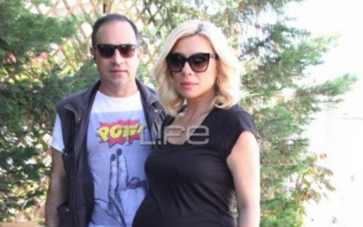 Γέννησε η Κατερίνα Καραβάτου!