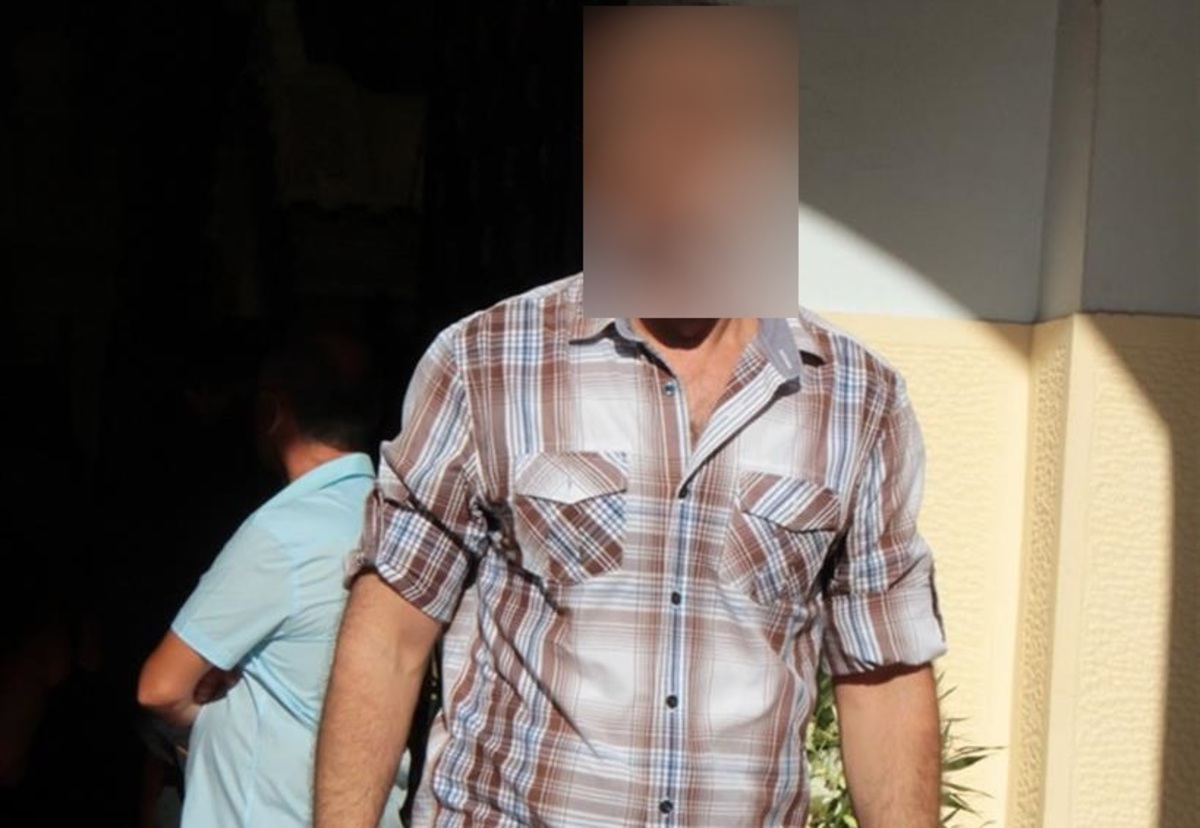 Ποιος τραγουδιστής έγινε ασφαλιστής και κάνει τρεις δουλειές για να μεγαλώσει τα παιδιά του;