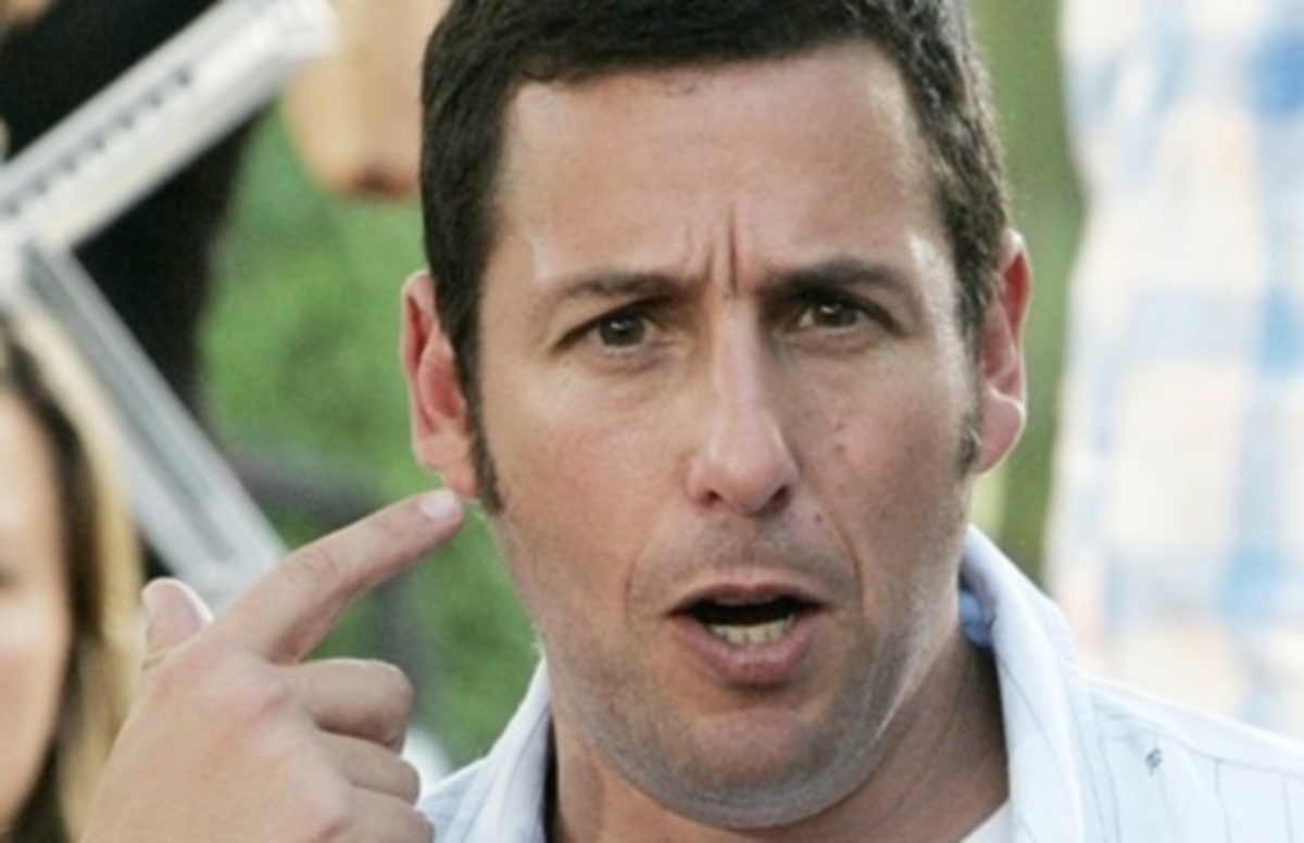 Δεν έχει προηγούμενο! Ο Adam Sandler βρήκε τον σωσία του και τον προσκάλεσε στην πρεμιέρα του!