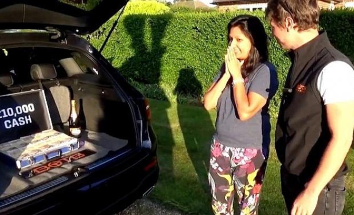 Ζευγάρι κέρδισε 2 υπερπολυτελή αυτοκίνητα μέσα σε 7 μήνες! (ΦΩΤΟ)