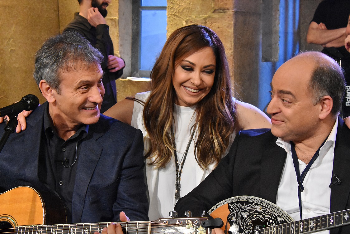 Στην υγειά μας ρε παιδιά: Μια γιορτή αφιερωμένη στο μπουζούκι