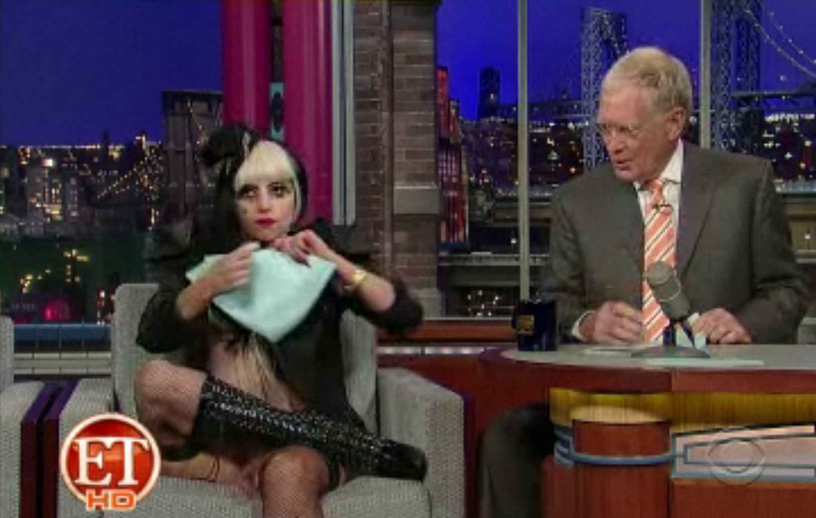 Η Lady Gaga έσκισε τα χαρτιά του παρουσιαστή David Letterman