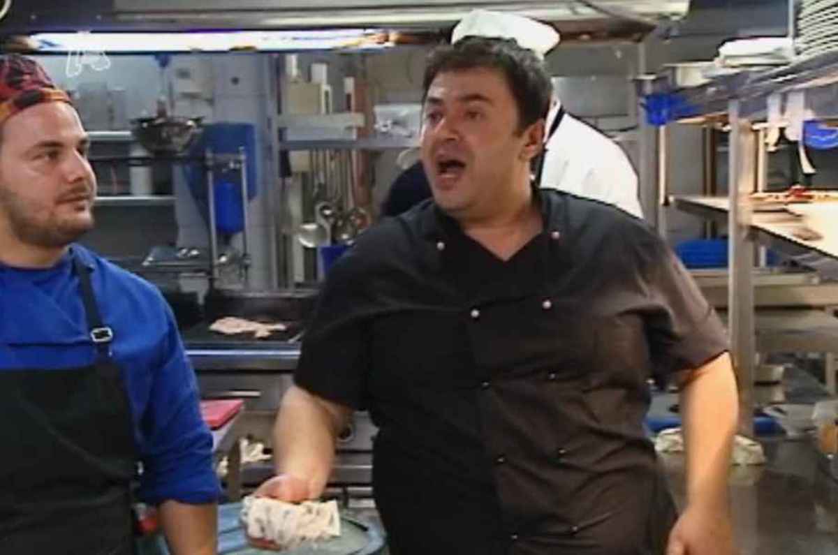 Έξω φρενών ο μάγειρας της Μενεγάκη