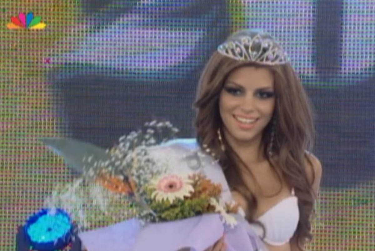 Playmate 2011 η Ηρώ Λεγάκη!