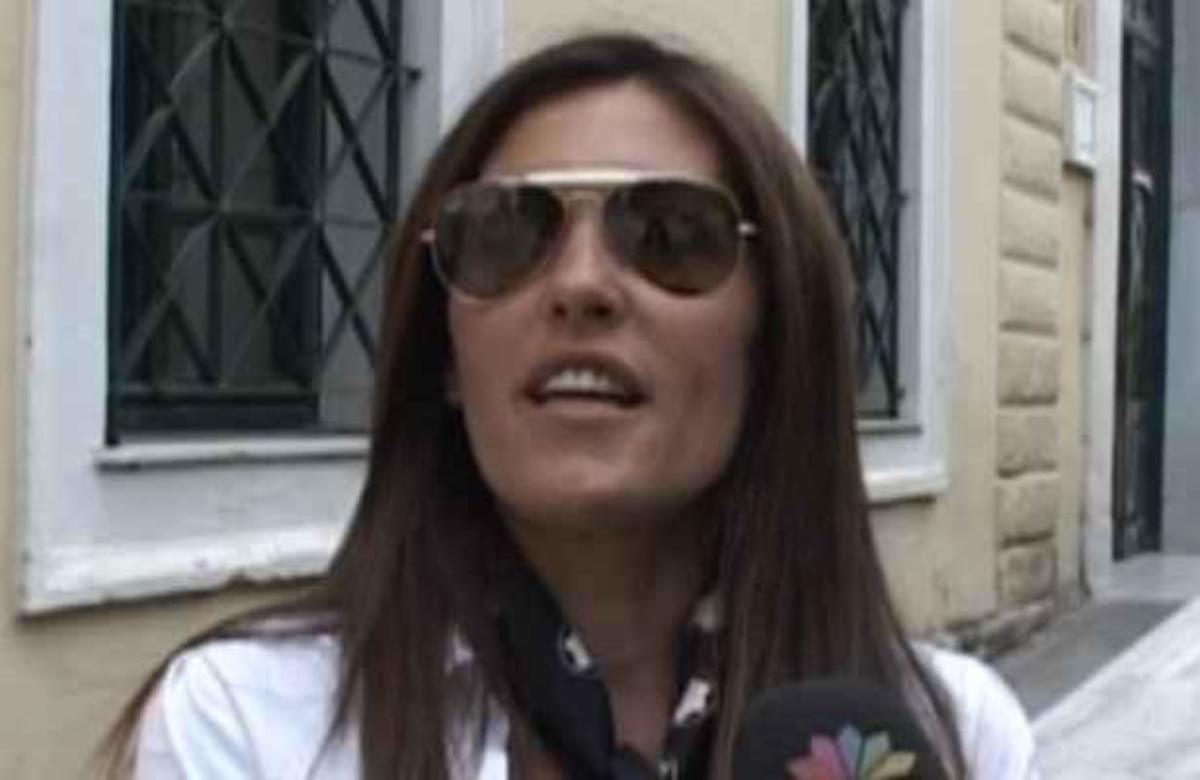 Τι έγινε με την Τζο και το επίθετό της;