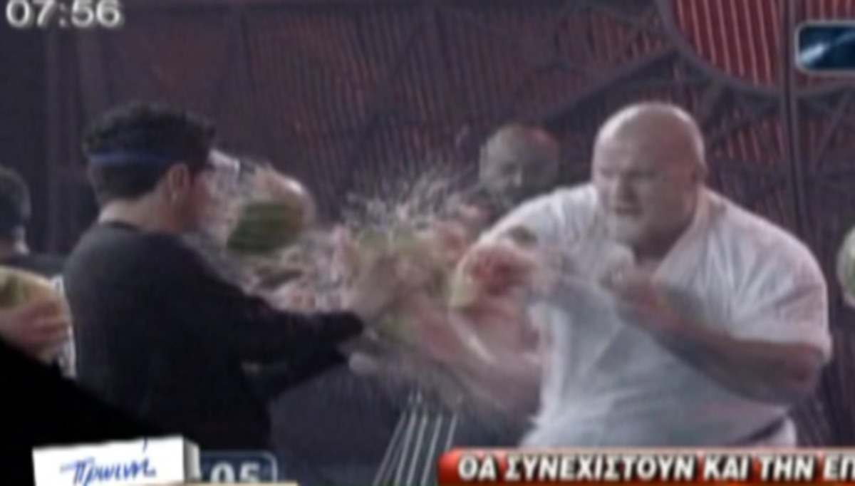 Εσείς, πόσα καρπούζια μπορείτε να σπάσετε;