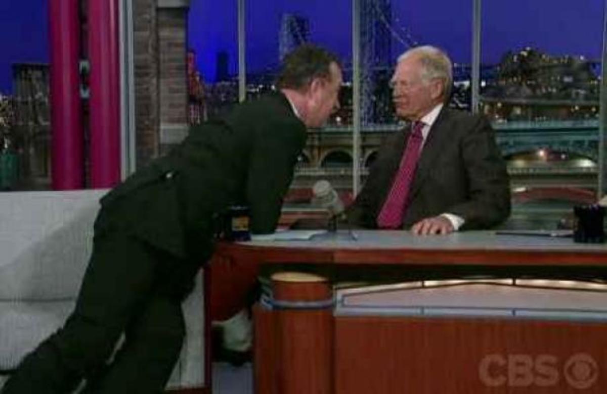 Ο… παππούς Tom Hanks “ξεφεύγει” ενώ μιλάει για την εγγονή του στο “Late show”