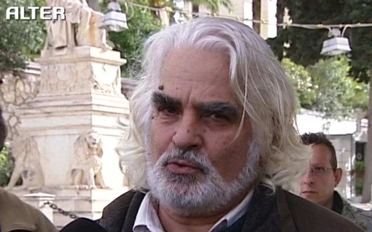 Κώστας Πρέκας…μαινόμενος στην κηδεία της Καββαδία