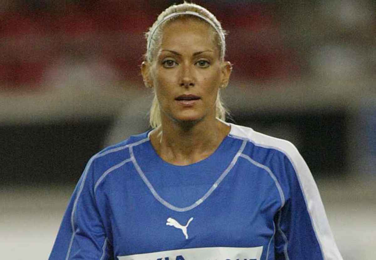 Ξανά στο νοσοκομείο η Ορθούλα! Μεταφέρθηκε εσπευσμένα για νέες εξετάσεις