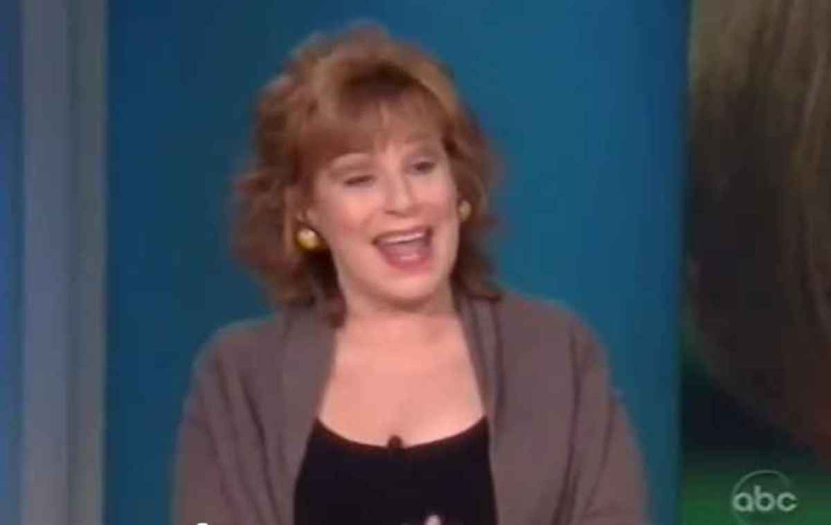 Joy Behar: Η διάσημη παρουσιάστρια της Αμερικής παντρεύτηκε μετά από… 30 χρόνια σχέσης!