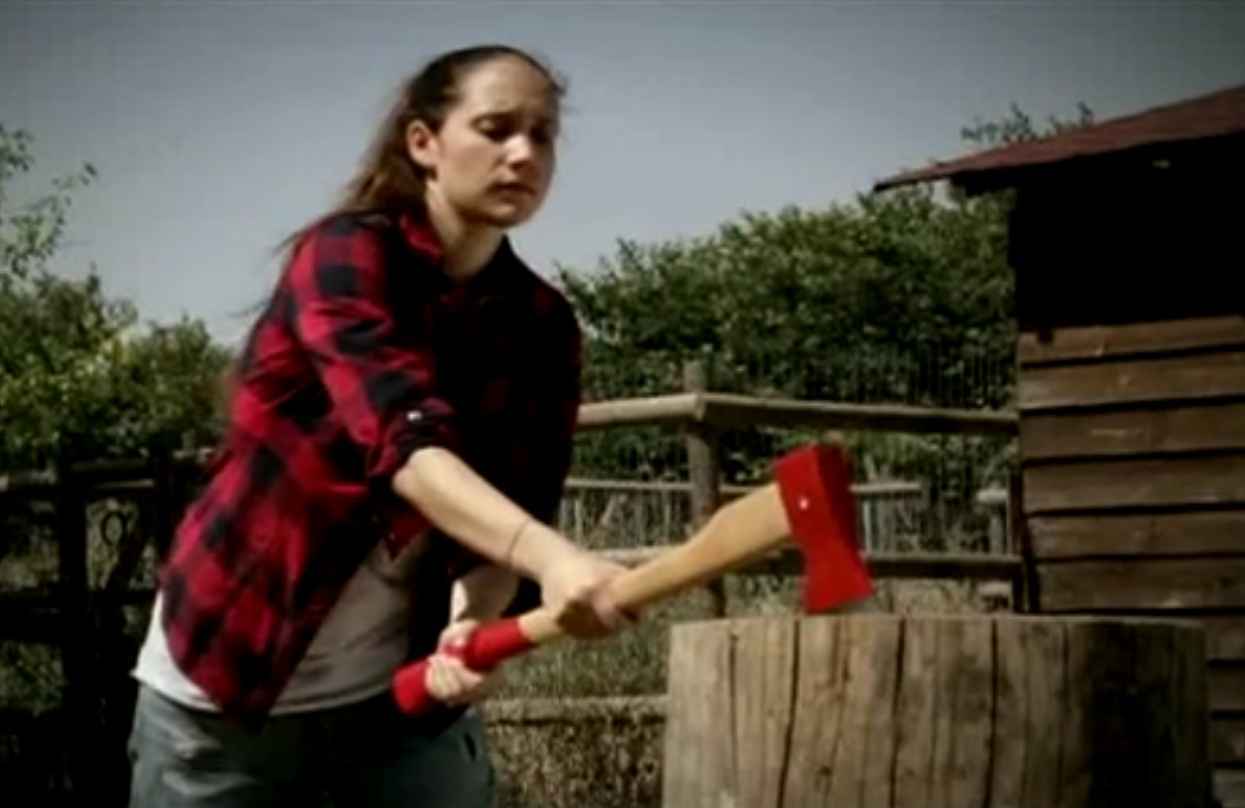 Τι περιμένει την Λυδία από το φθινόπωρο και γιατί πήρε το τσεκούρι;