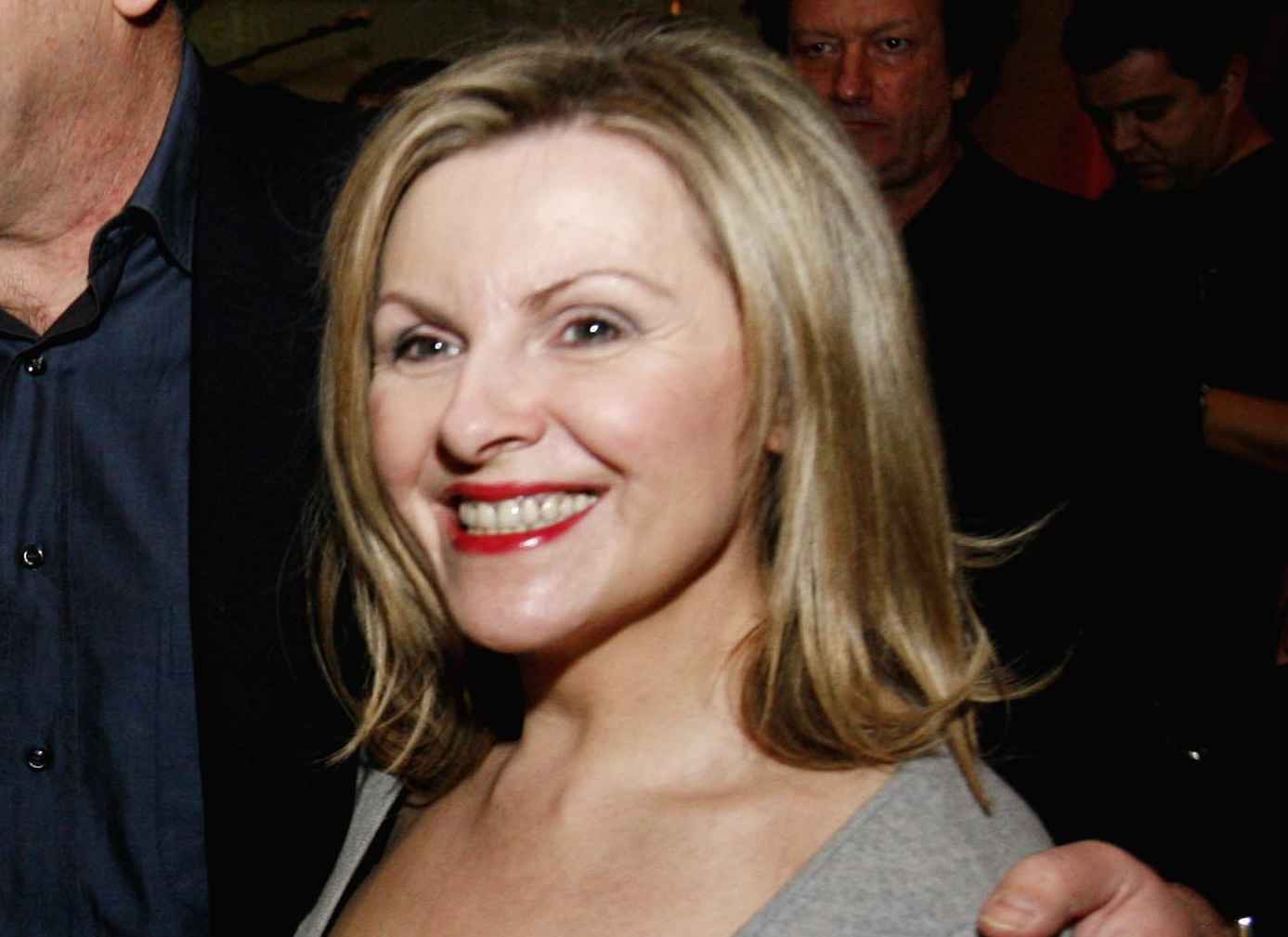 Ποιοι “πέθαναν” την Άννα Χατζησοφιά