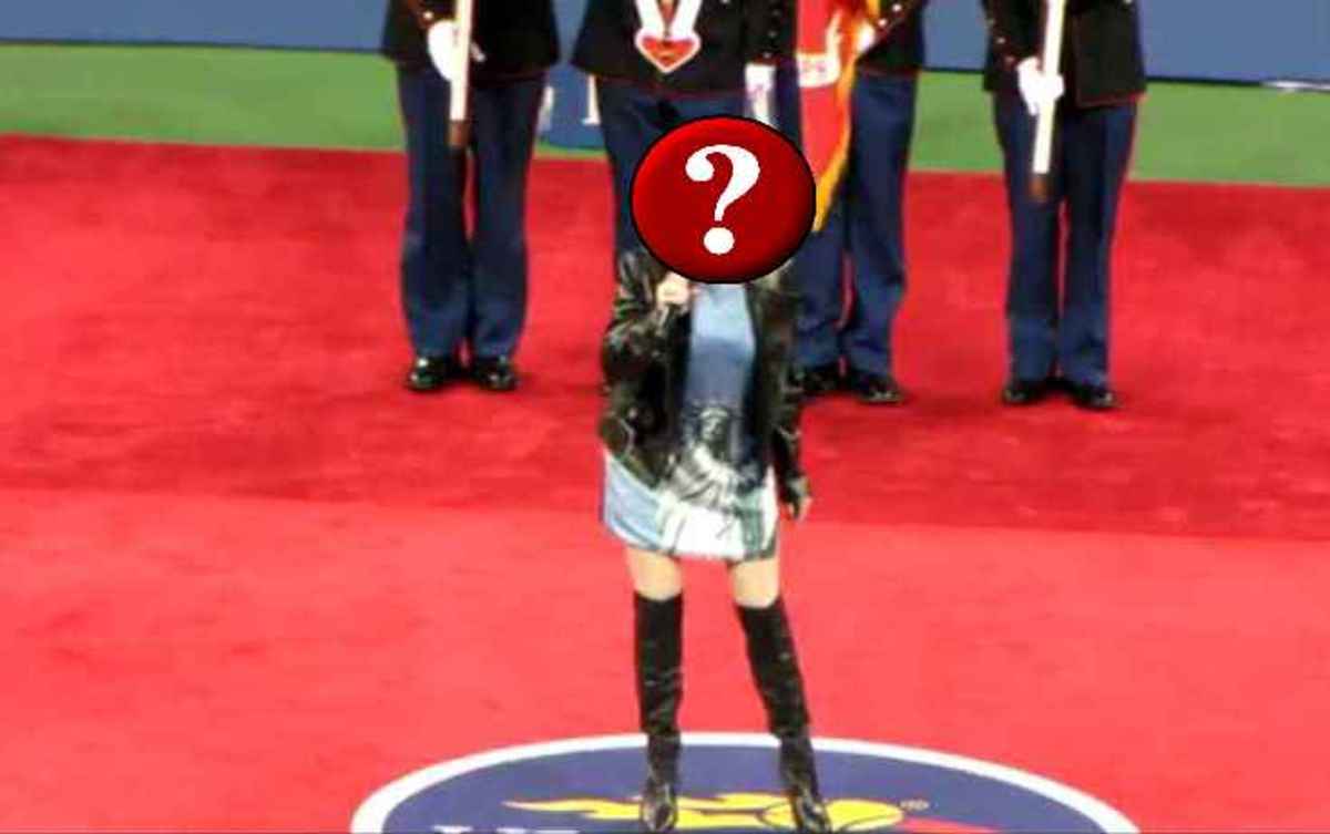 Πασίγνωστη Αμερικανή τραγουδίστρια είπε λάθος τον… εθνικό ύμνο των ΗΠΑ