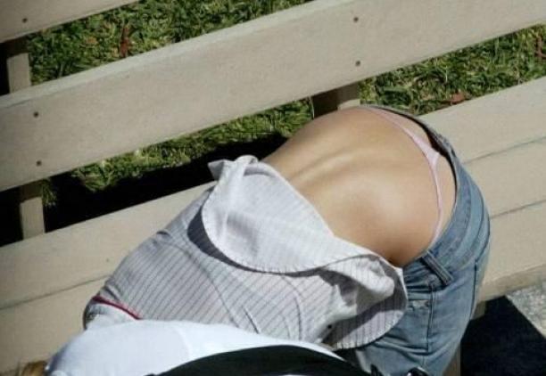 Ποιά ΠΑΣΙΓΝΩΣΤΗ ηθοποιός μας έκανε…ροζ επίδειξη ;