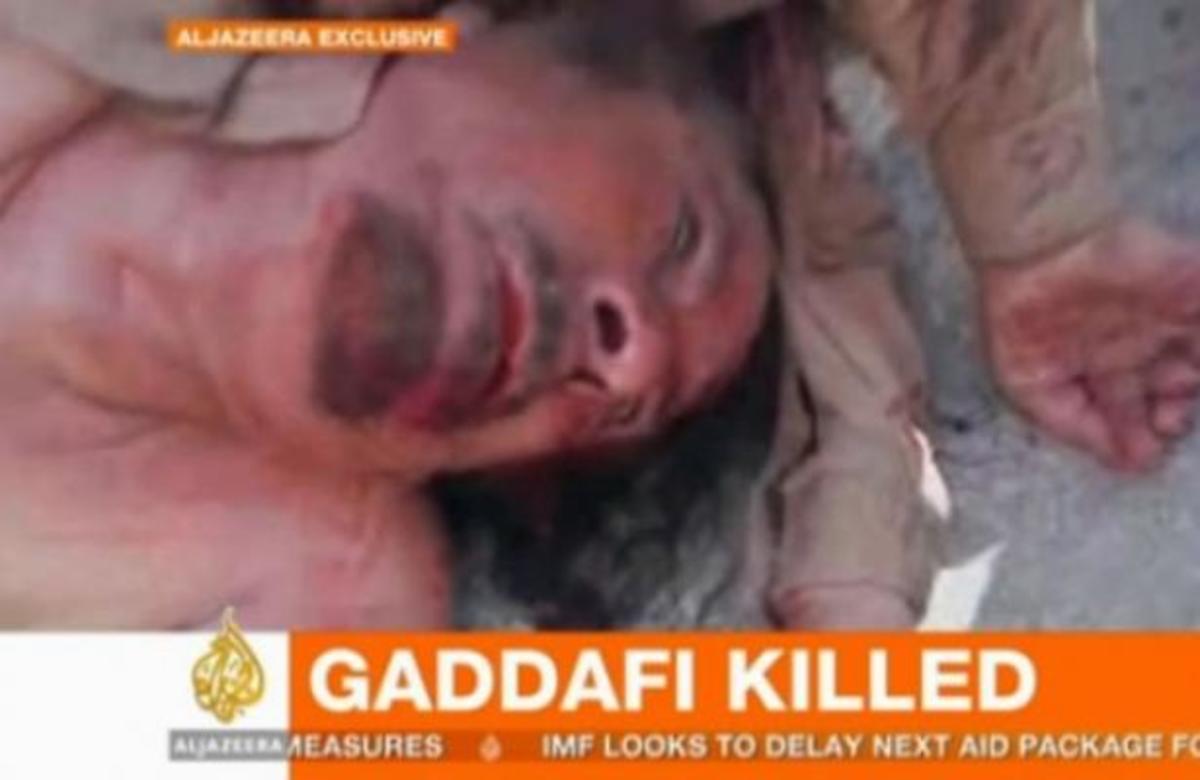 Νεκρός ο Καντάφι – “Μην πυροβολήσεις” είπε στον αντάρτη που τον βρήκε