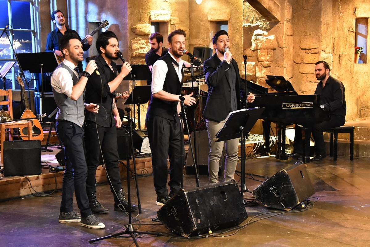 Στην υγειά μας ρε παιδιά …χωρίς θέμα, αλλά με πολύ κέφι!