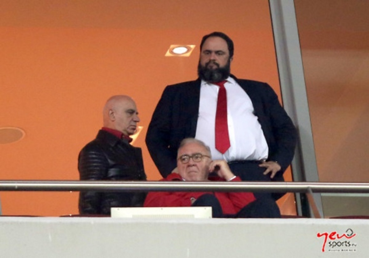 Έξαλλος Μαρινάκης: “Αν δεν προκριθείτε θα πάτε σπίτια σας”