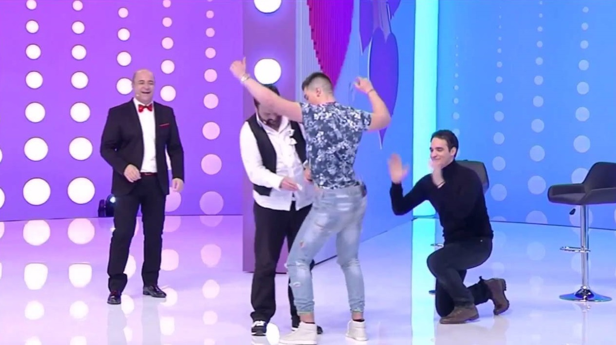 αγάπη μόνο