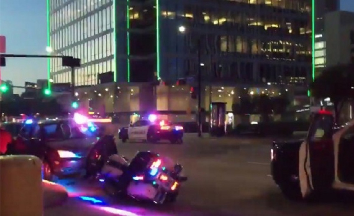 Τρόμος στο Ντάλας! Εκτέλεσαν τέσσερις αστυνομικούς