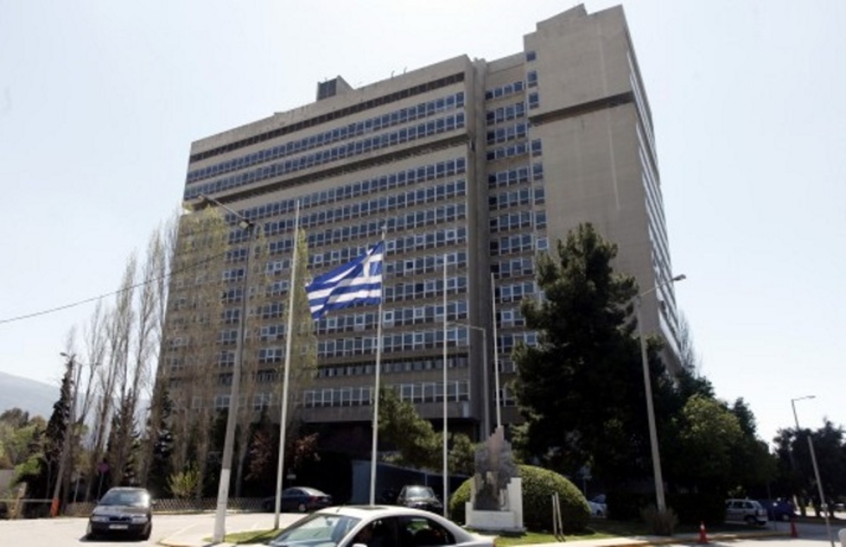 Συνταρακτικές εξελίξεις για τον πράκτορα με τα χίλια πρόσωπα