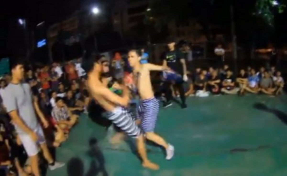 Το πραγματικό Fight Club: Άγριες μάχες – Φτύνουν αίμα και σπάνε κόκαλα! ΠΡΟΣΟΧΗ, ΣΚΛΗΡΕΣ ΕΙΚΟΝΕΣ [vid]