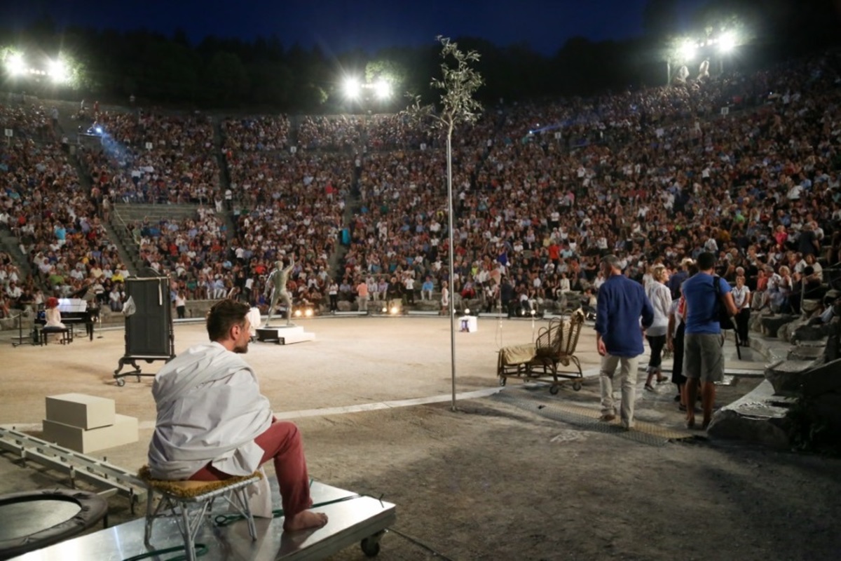 Λυσιστράτη