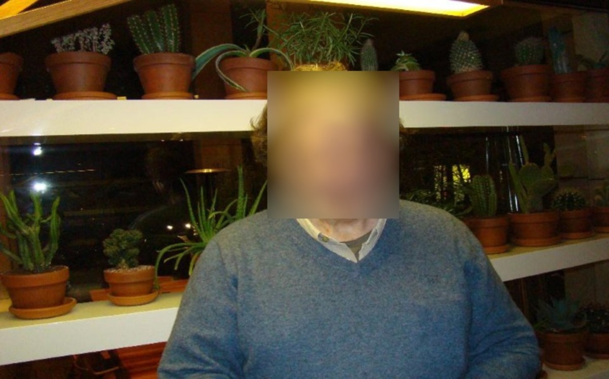 «Όλο αυτό με τους άντρες ντυμένους γυναίκες με βυ… και κώλ…, με τη χυδαιότητα και τα…»