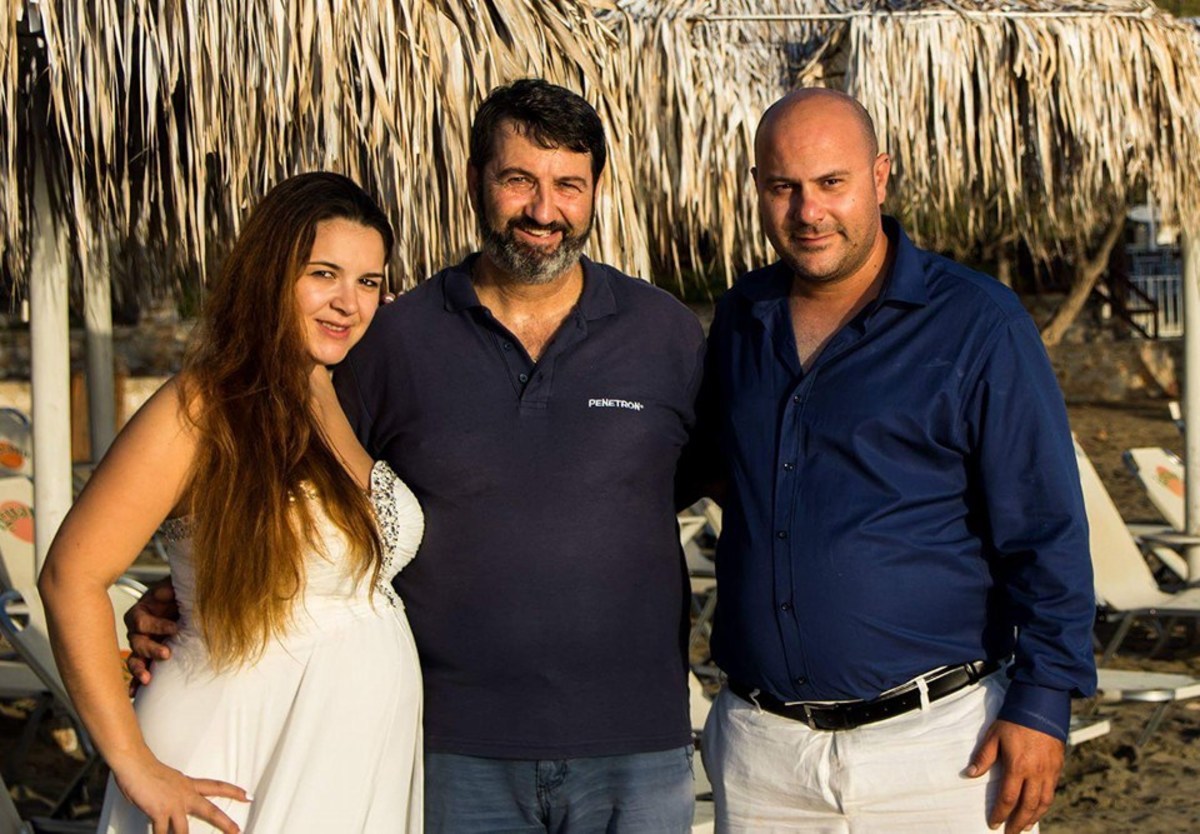 Γαμπρός και νύφη ”κούφαναν” τους πάντες – Άφωνοι οι καλεσμένοι στον γάμο τους [pics]