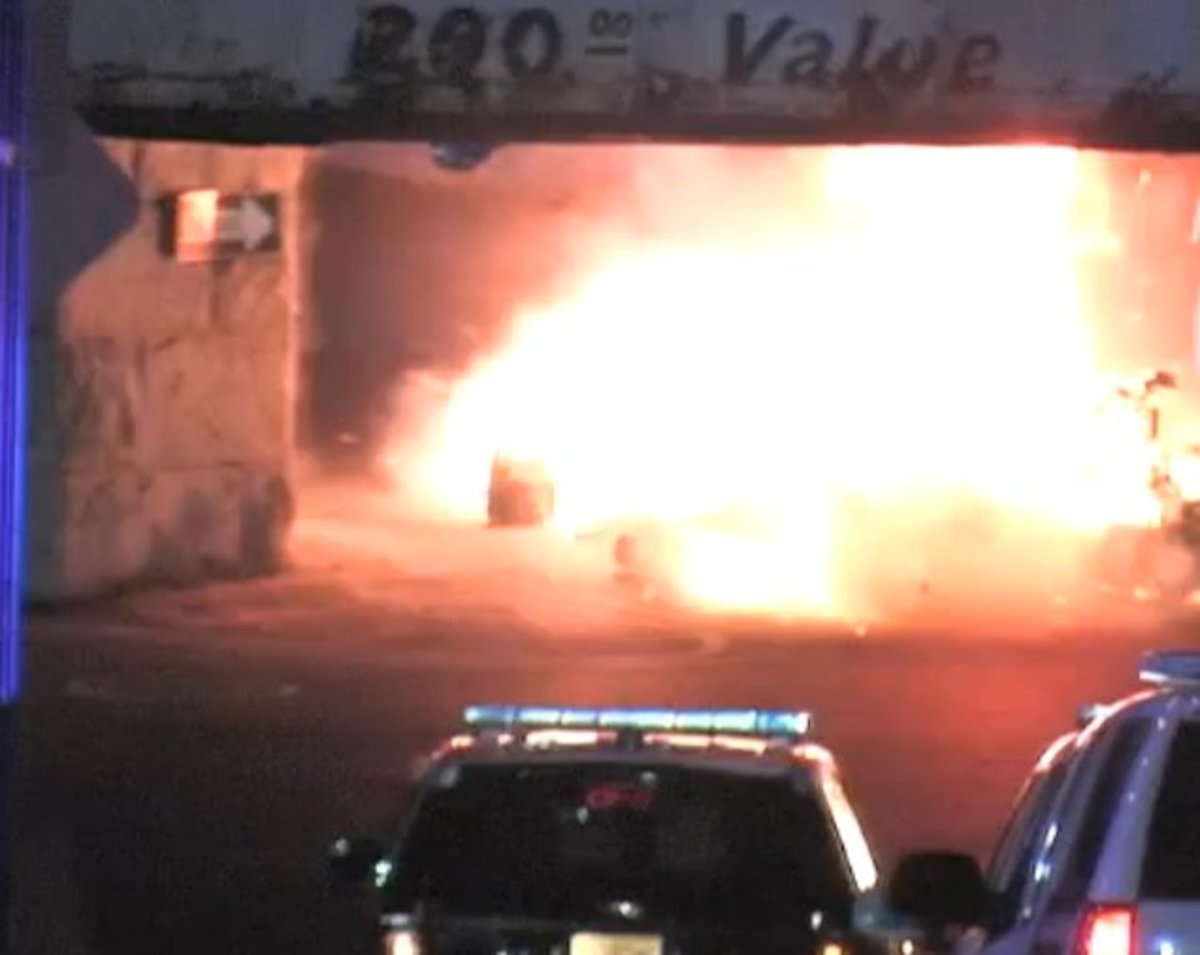 Η στιγμή της έκρηξης στο Νιού Τζέρσεϊ [pic, vid]